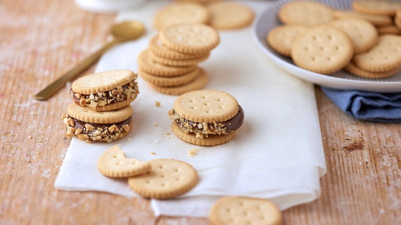 Schar Salti, Gluten Free Crispy Salted Crackers - 175gr